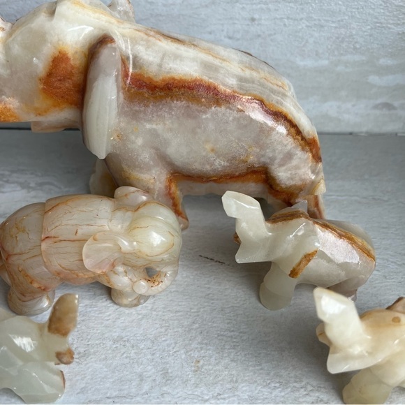 Antique vintage carved onyx elephants bundle mini small 10 pieces - Picture 6 of 11